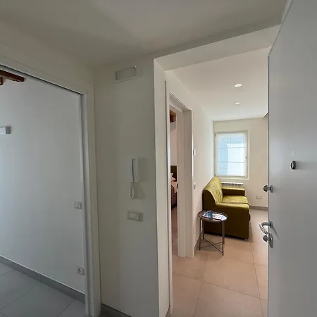 Apartment Iris House *
