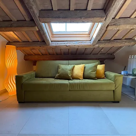 Iris House